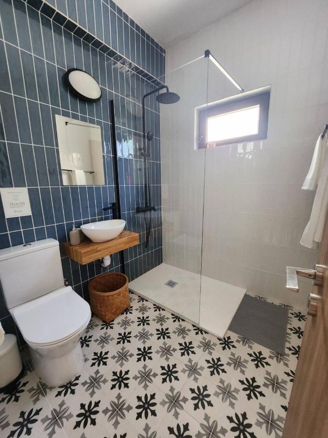 Adamandri Lodge - Prime Location アヤナパ エクステリア 写真